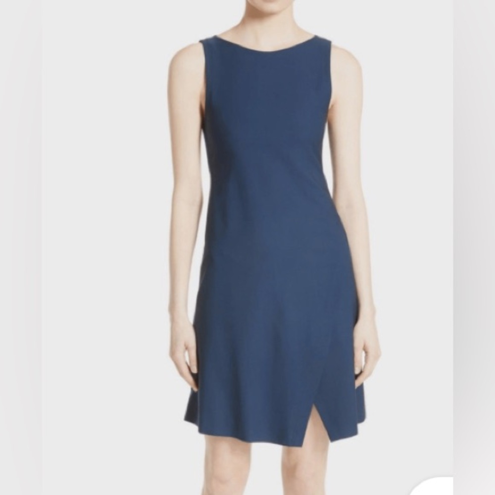 Theory sheath dress Risbana size 0 light blue stretch wool